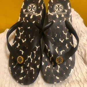 Tory Burch Flip Flops Size 8